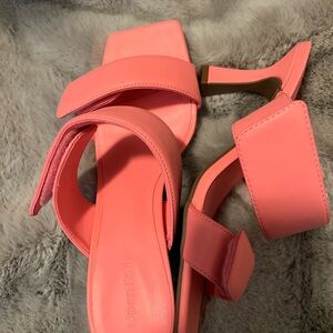Elegant Pink Heels for a Stylish Look